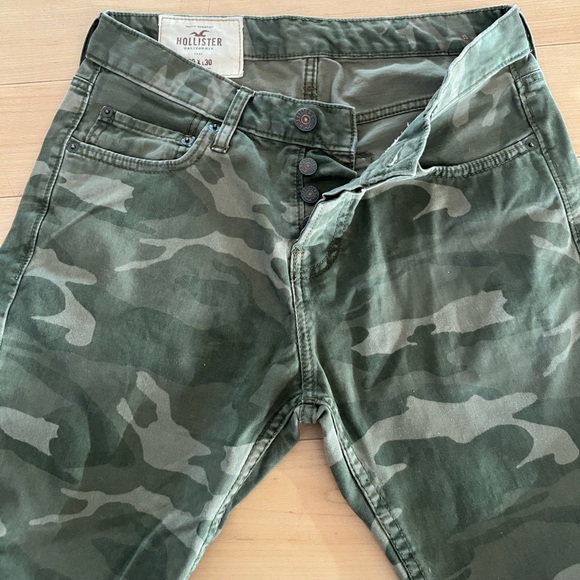 Hollister Camouflage Jeans 29x30 - Picture 6 of 10